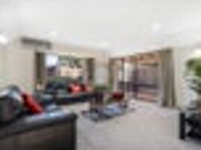 House for sale in Chaslands, Canterbury