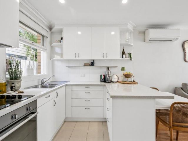 Apartment for sale in Thomson, Geelong
