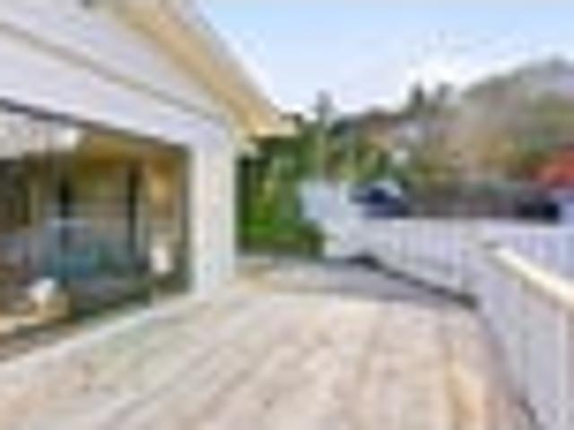 House for sale in Otakou