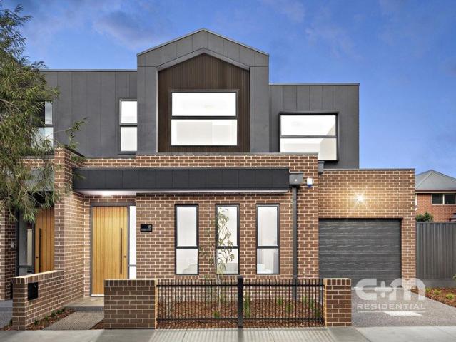 Townhouse for sale in Camerons Creek, Victoria
