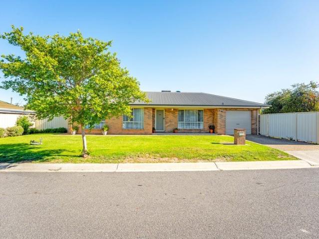 House for sale in North Albury, Albury