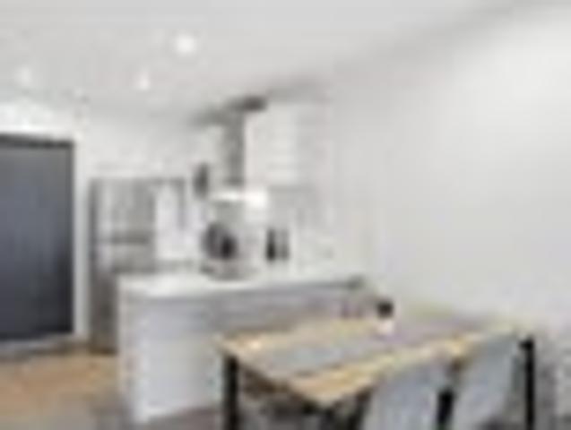 Townhouse for sale in Whangaparaoa