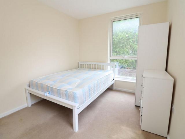 Room for rent in London Borough of Ealing, Greater London