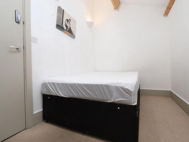 Room for rent in Greater London
