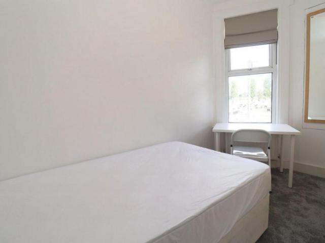 Room for rent in Harlesden, Greater London