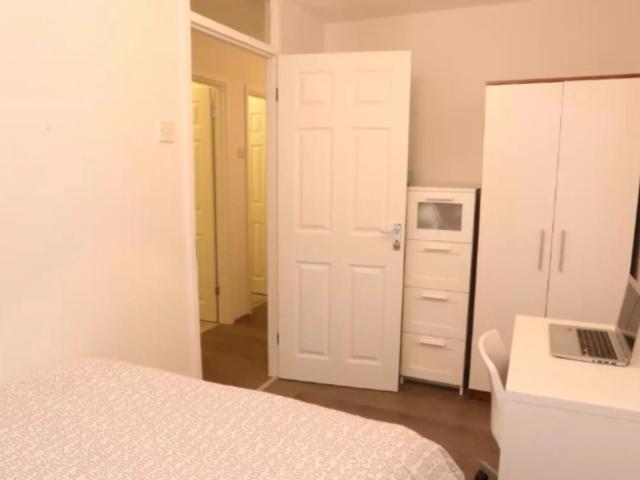 Room for rent in Bromley-by-Bow, Poplar Grove