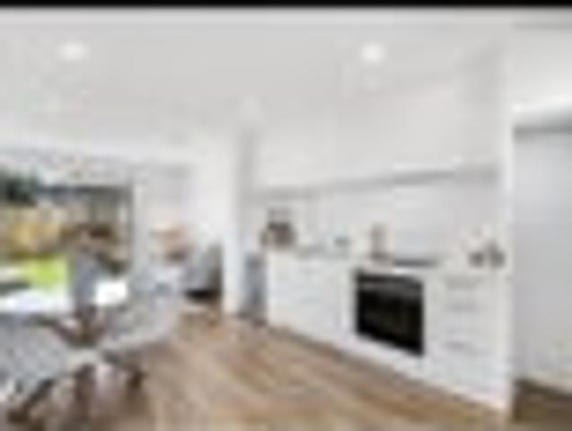 Townhouse for sale in Heathcote, Canterbury