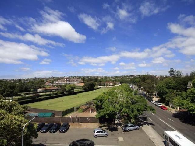 Apartment for rent in Rose Bay