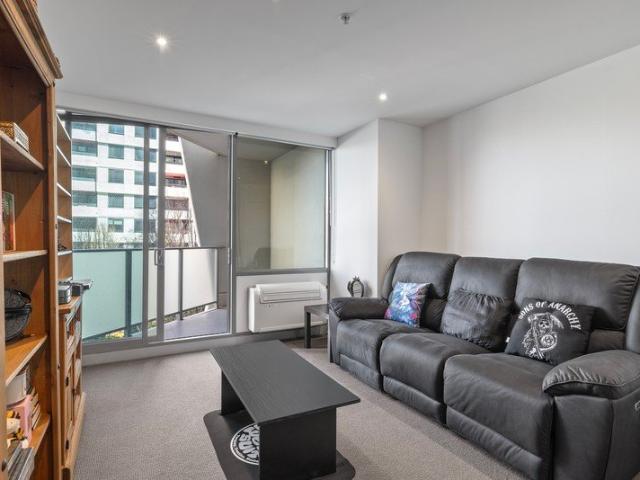 Apartment for sale in West Melbourne, Melbourne