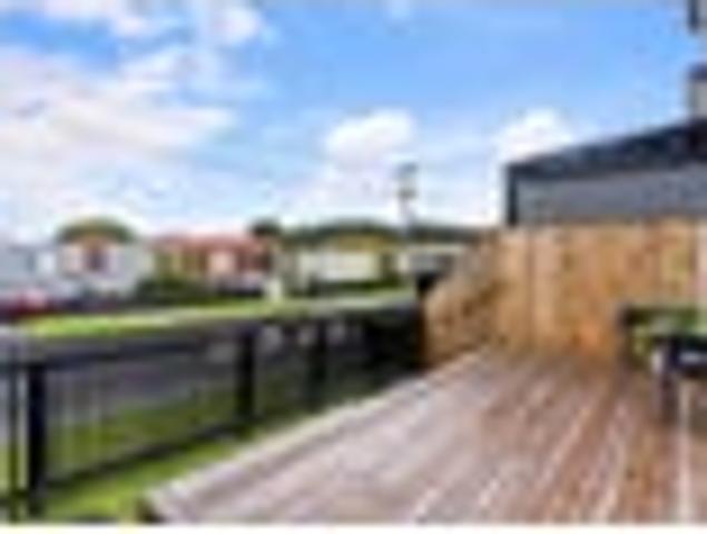House for sale in Wairau Valley