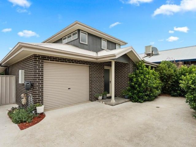 House for sale in Brisbane Grove, New South Wales