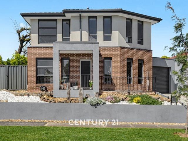 House for sale in Endeavour Hills, Melbourne