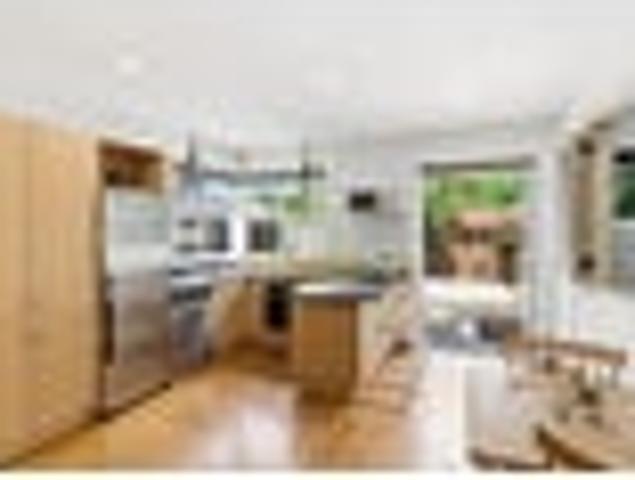 House for sale in Chaslands, Canterbury