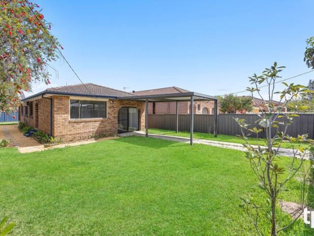 House for sale in Edgeworth, Newcastle-Maitland