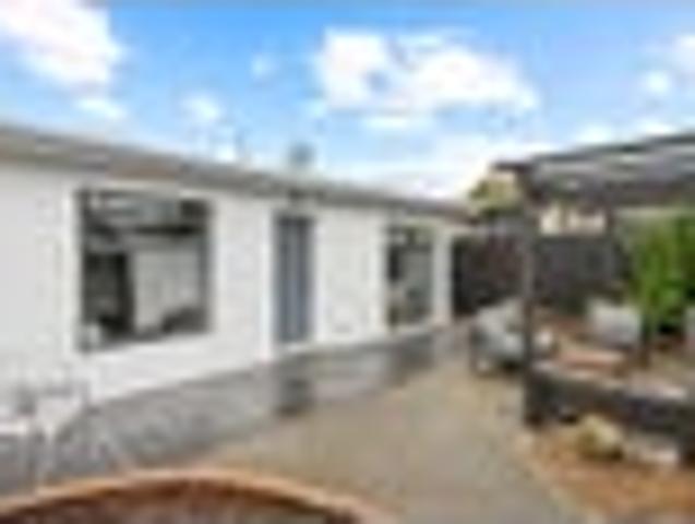 House for sale in Saint Albans, Canterbury