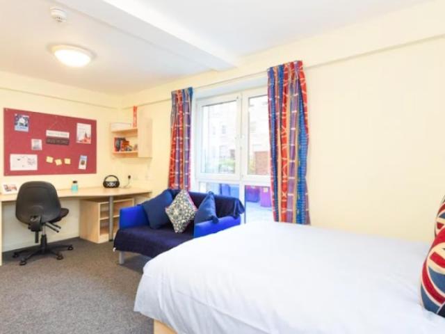 Apartment for rent in Islington, Calderstones