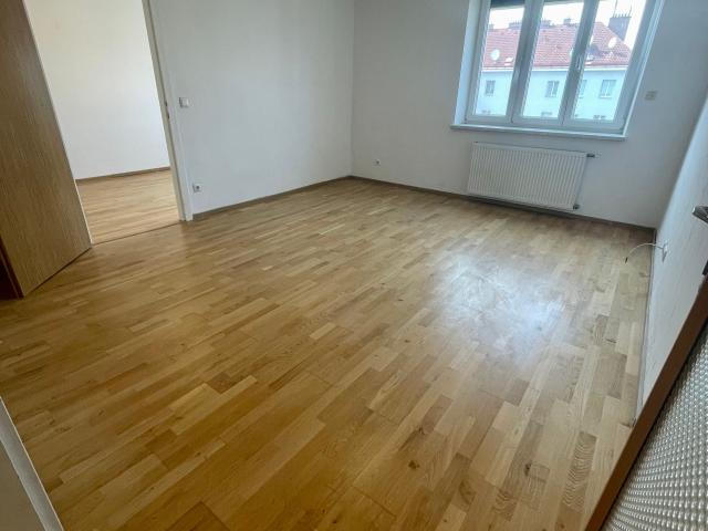 Etagenwohnung mieten in Wien