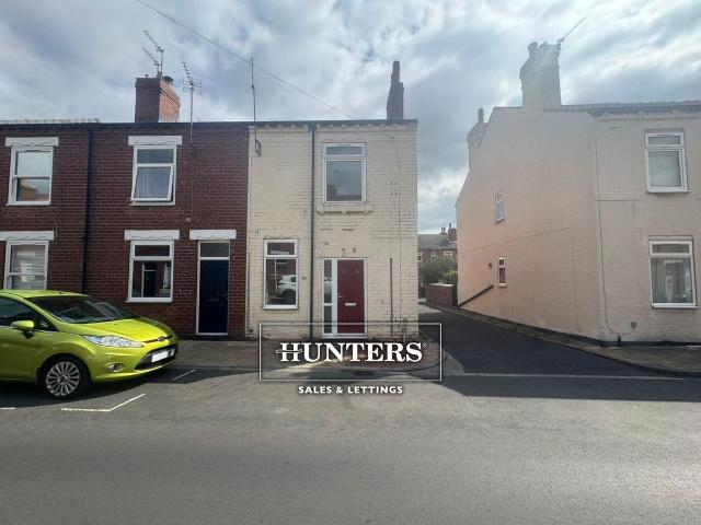 House for rent in Cutsyke, Castleford