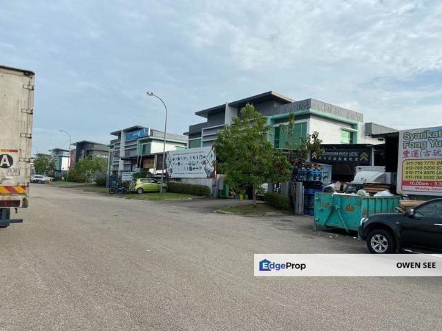 Warehouse for sale in Johor