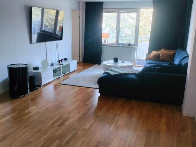 Lägenhet hyra i Hässelby-Vällingby, Stockholm
