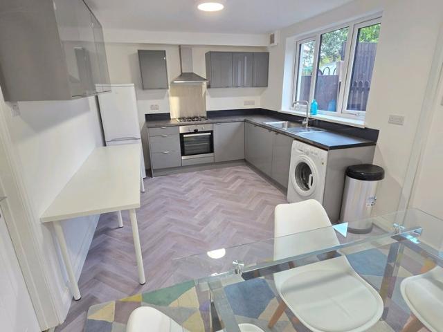 Apartment for rent in Londonderry, Warley Woods
