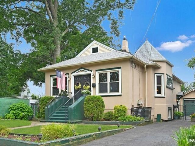 House for sale in Bergenfield
