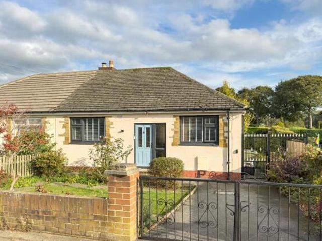 House for sale in Brighouse, West Yorkshire