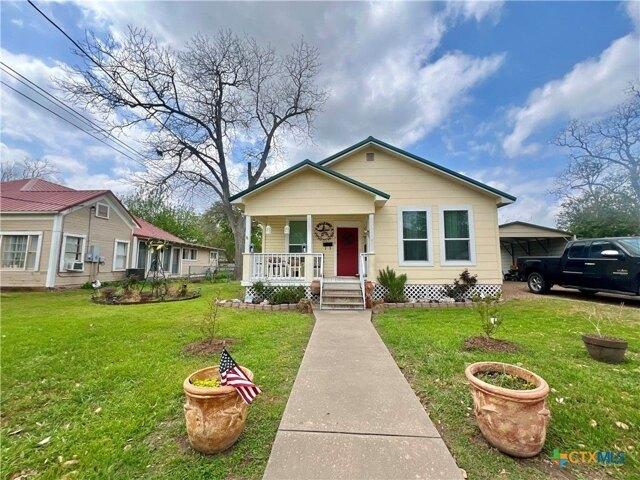 House for sale in Gonzales