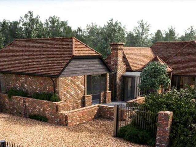House for sale in Cranleigh, Waverley
