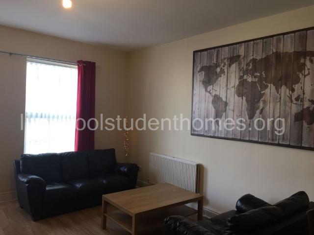 Room for rent in Calderstones