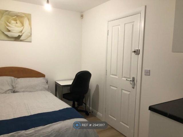 Room for rent in Far Cotton and Delapre, Far Cotton