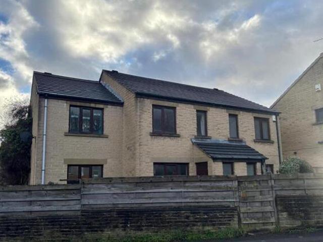 House for sale in Brookfoot, Brighouse