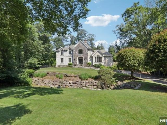 House for sale in Franklin Lakes