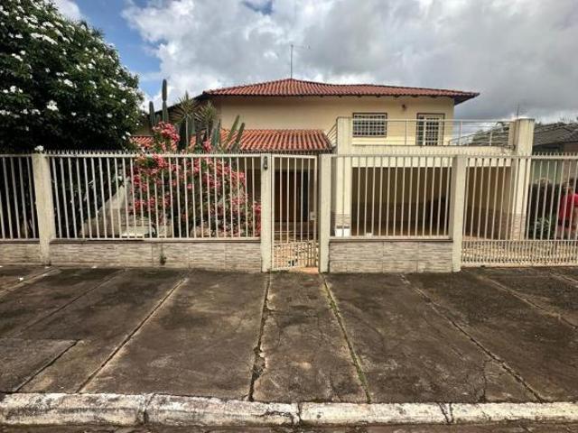 Casa venda em Região Geográfica Imediata do Distrito Federal, Região Integrada de Desenvolvimento do Distrito Federal e Entorno