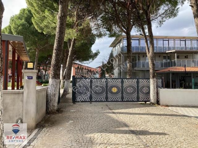Örnekköy Mahallesi, Kemalpaşa içerisinde kiralık Villa