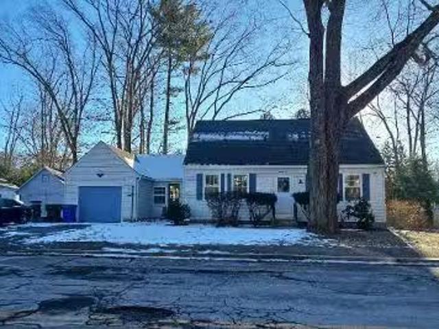 House for sale in Manchester