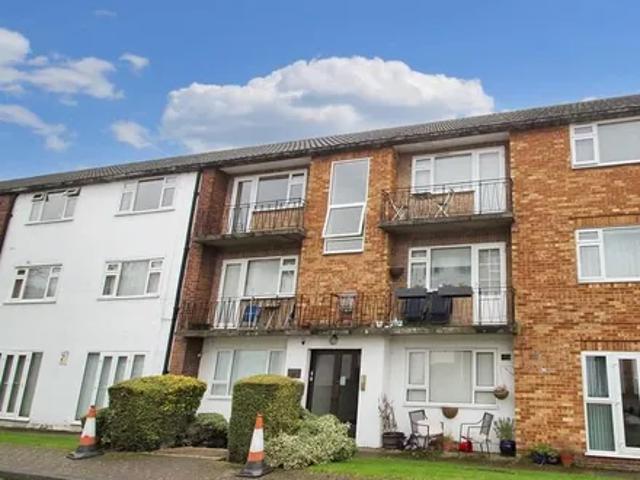 Apartment for rent in Woodford Green, Greater London