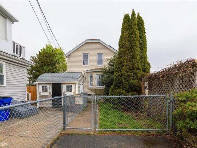 House for sale in Bristol, Massachusetts