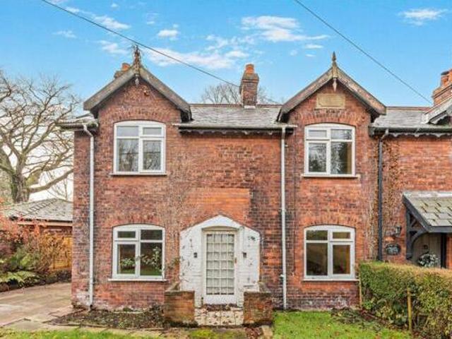 House for sale in Macclesfield