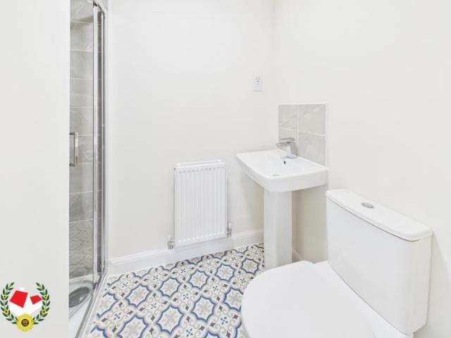 House for rent in Sneedhams Green, Gloucester