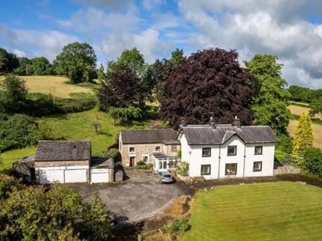 House for sale in Froggatt, East Midlands