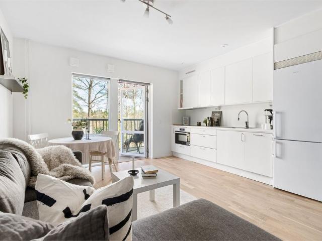 Lägenhet hyra i Hässelby-Vällingby, Stockholm