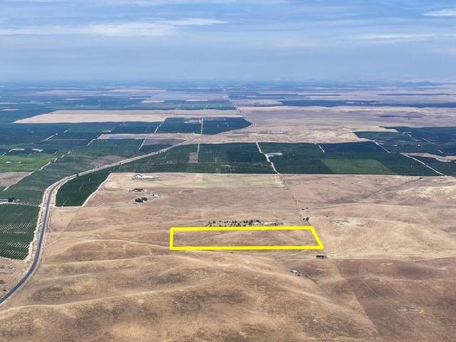 Land for sale in Delano, California