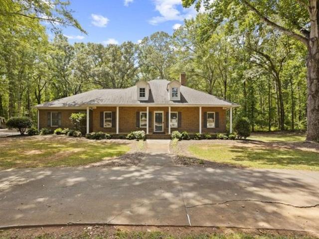 House for sale in Pelzer