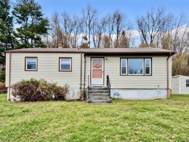 House for sale in Milford, Connecticut
