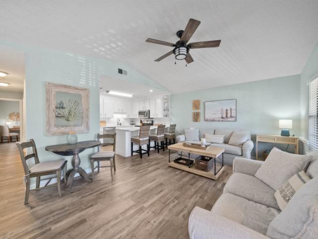 Room for rent in Panama City Beach, Bay County