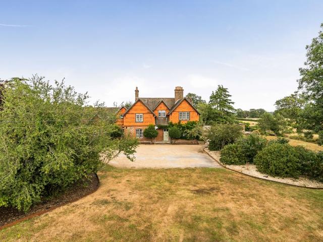 House for rent in Pachesham Park, Surrey
