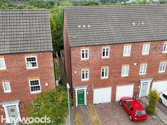 House for sale in Lyons, Greater London