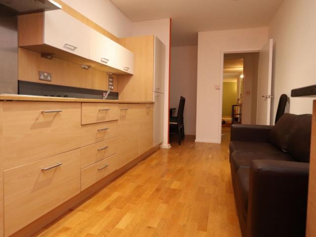 Room for rent in East Greenwich, Greater London