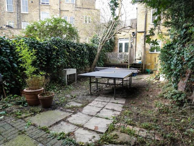 Room for rent in South Hackney, Greater London